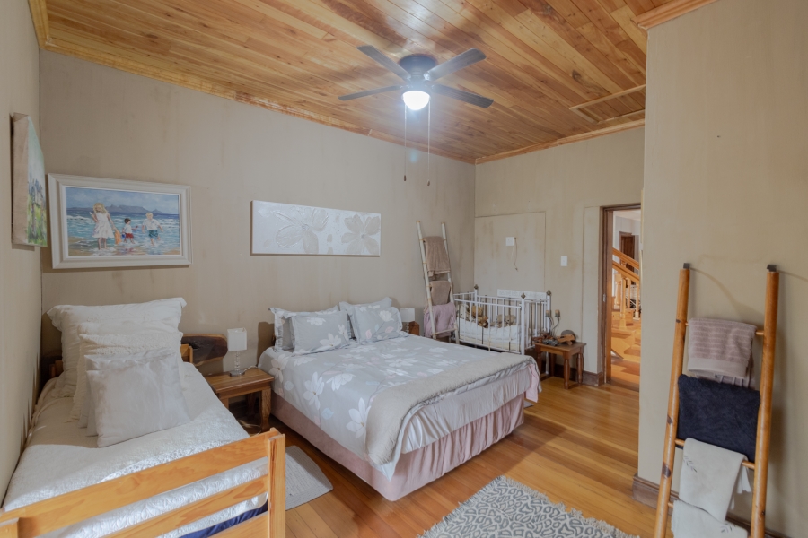 8 Bedroom Property for Sale in Windmeul Western Cape